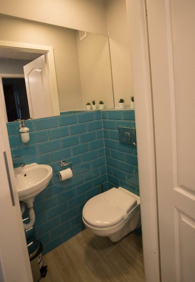 Apartament Hotel Grzybowska 9 วอร์ซอ ภายนอก รูปภาพ