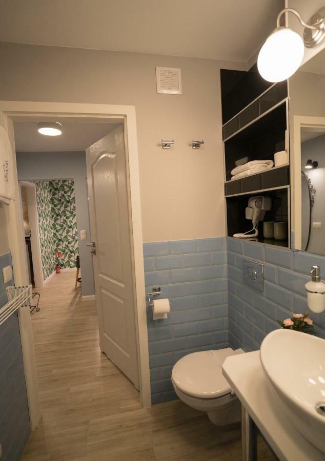 Apartament Hotel Grzybowska 9 วอร์ซอ ภายนอก รูปภาพ