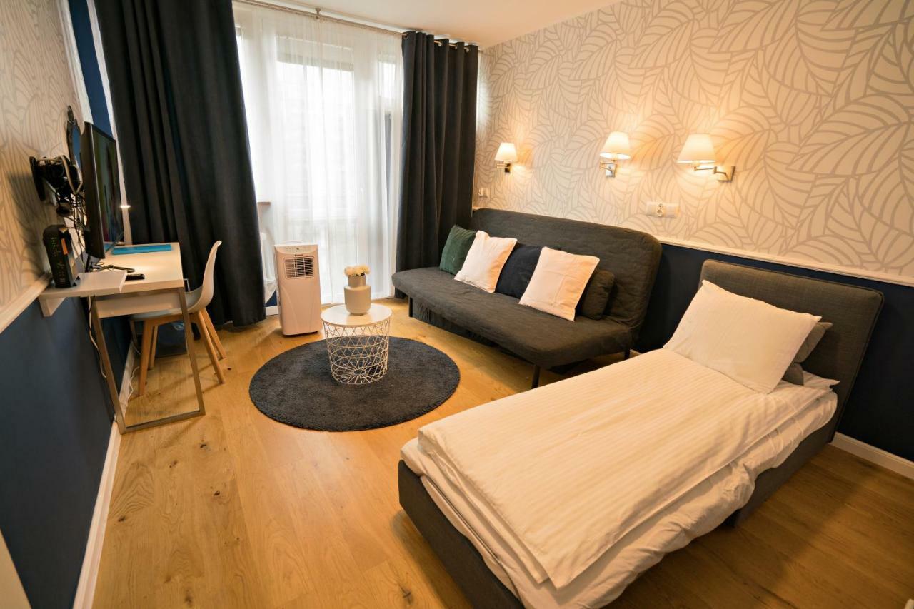 Apartament Hotel Grzybowska 9 วอร์ซอ ภายนอก รูปภาพ