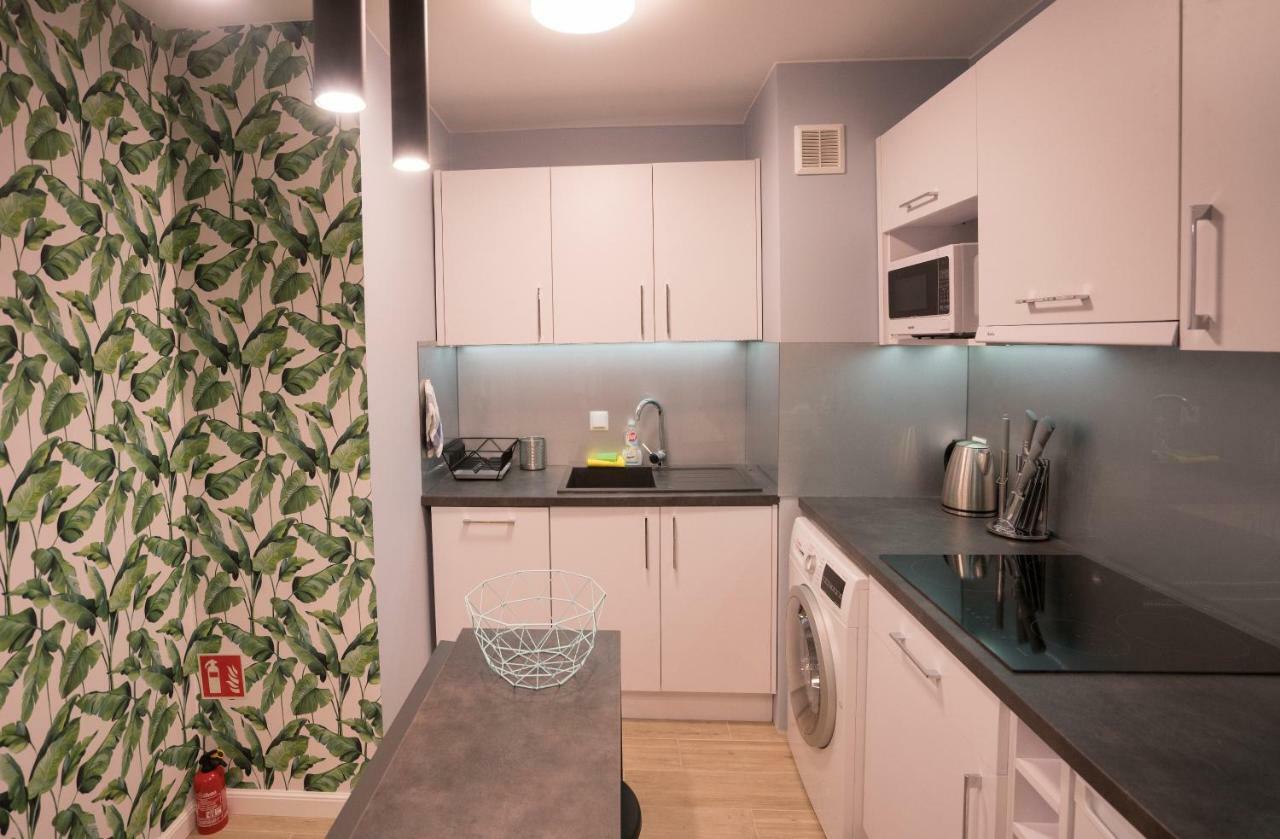 Apartament Hotel Grzybowska 9 วอร์ซอ ภายนอก รูปภาพ