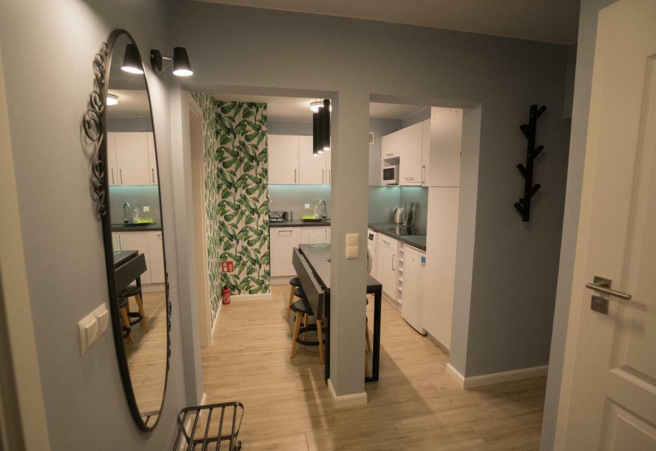 Apartament Hotel Grzybowska 9 วอร์ซอ ภายนอก รูปภาพ