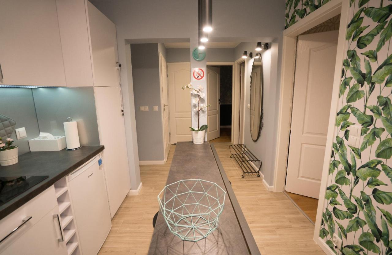 Apartament Hotel Grzybowska 9 วอร์ซอ ภายนอก รูปภาพ